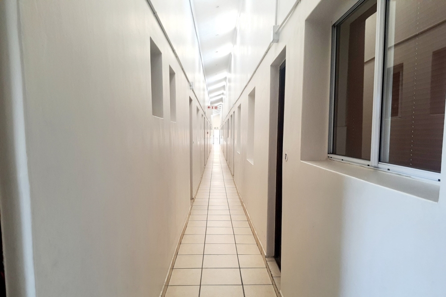 1 Bedroom Property for Sale in Heiderand Western Cape